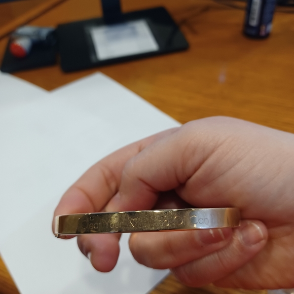 Engraved gold bracelet - Picture 1 of 3